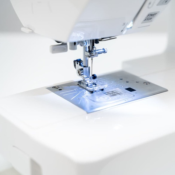 Janome 3160QDC-G creative sewing