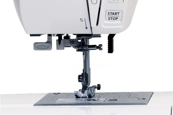 Janome 3160QDC-G fabric trimming