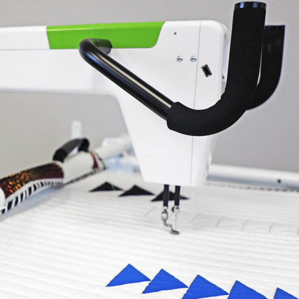 Convenient operation system Handi Quilter Moxie XL