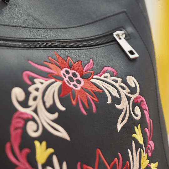 Customize every design with diverse options in Bernina 790 PRO