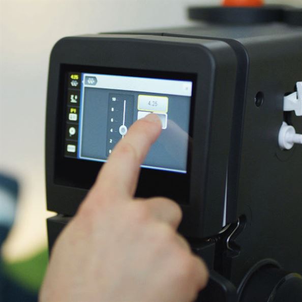 Special edition Bernina Q20 offers unique quilting capabilities