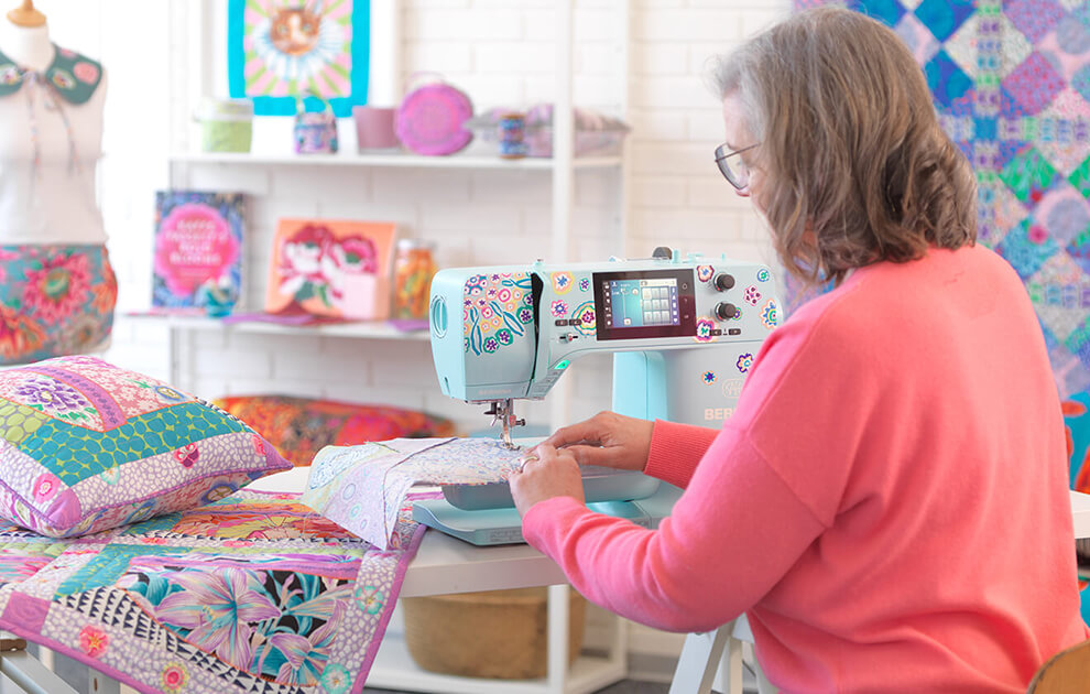 Precision quilting and sewing with Bernina 475 QE Kaffe Edition