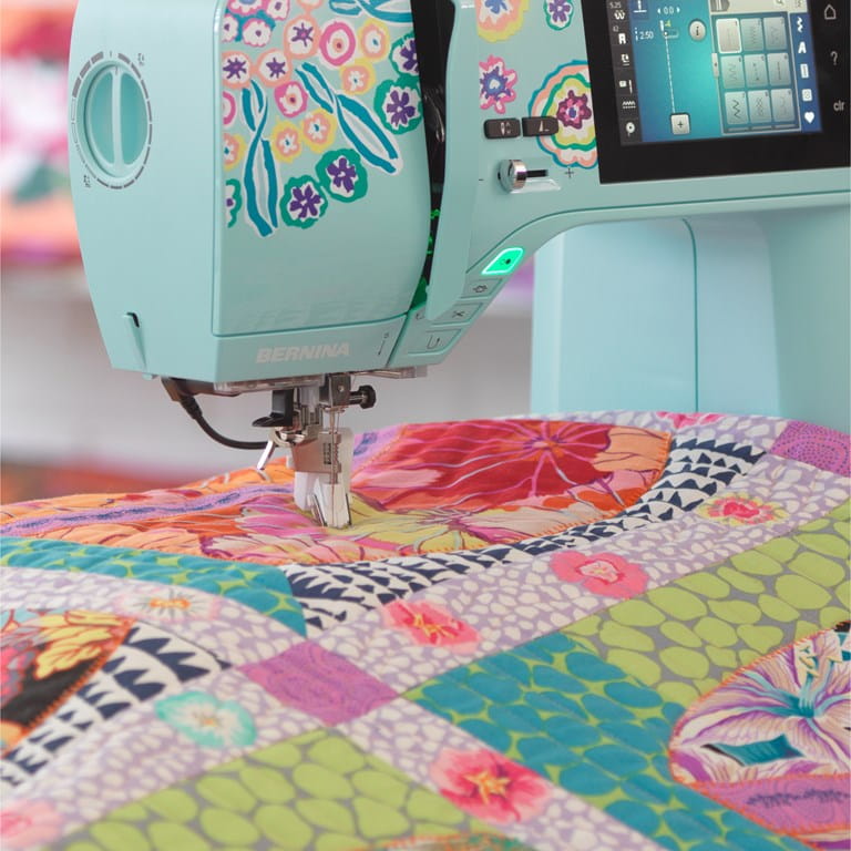 BERNINA 475 QE Kaffe Edition Sewing Machine