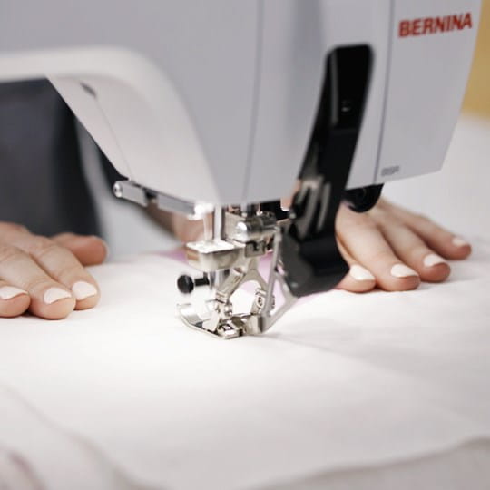 Custom sewing at your fingertips with Bernina 570 QE E machine