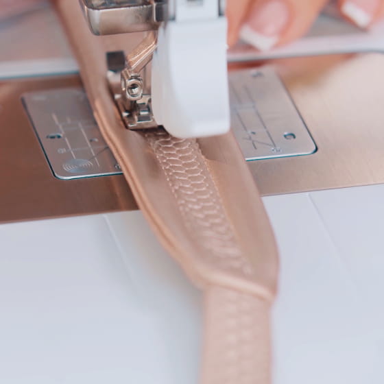 Ensure durable stitches for all projects with Bernina 735 Sewing Machine